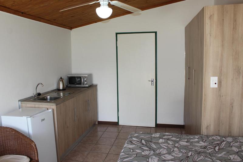 To Let 1 Bedroom Property for Rent in Churchill Estate Western Cape